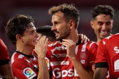 姆巴佩进球如泉涌，皇马领跑巴萨紧追联赛榜首之战