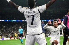 英超对决：利物浦连胜戛然而止，曼城哈兰德绝杀逆转登顶积分榜